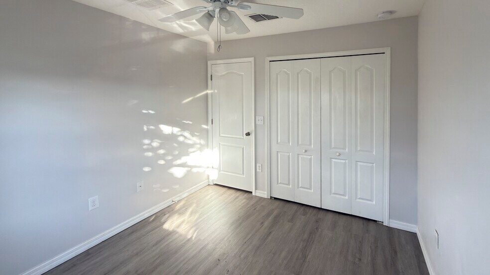 Building Photo - 4046 Mountain Chestnut Way