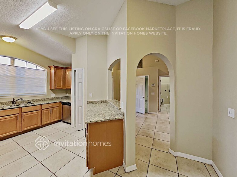 Building Photo - 971 Kenbar St