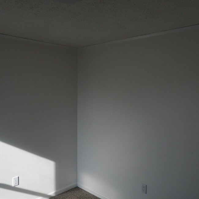 Building Photo - 54 Ballard St