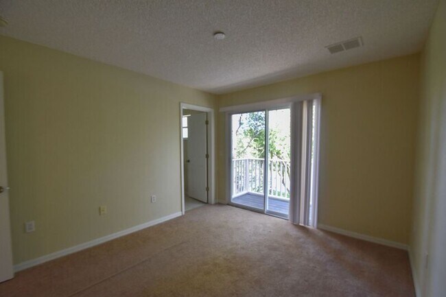 Building Photo - 8427 Crystal Cove Loop