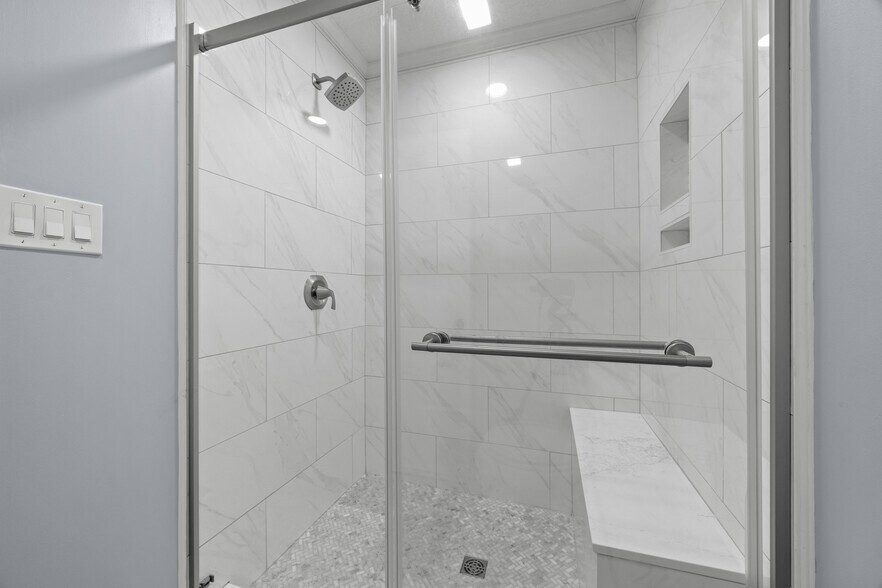 Building Photo - 1529 Whitfield Park Cir
