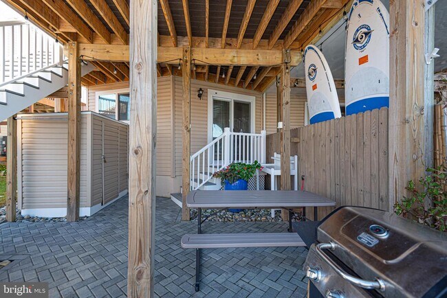 Building Photo - 148 Captains Quarters Rd