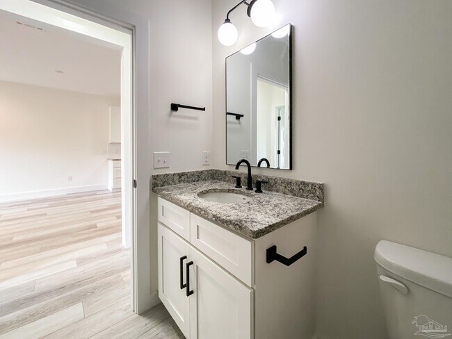 Building Photo - 440 Hancock Ln