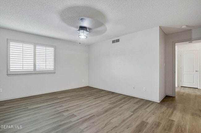 Building Photo - 14309 Pacific Point Dr