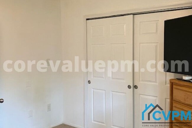 Building Photo - 16200 Alderwood Ln