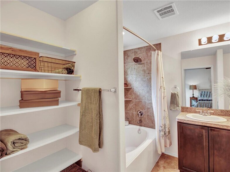 Building Photo - 10228 Crescendo Ln