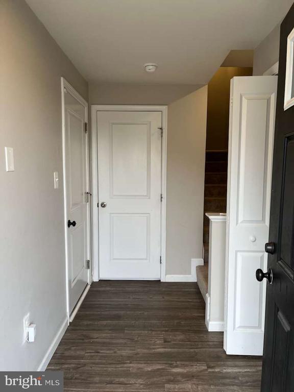 Building Photo - 2862 Farzi Cir