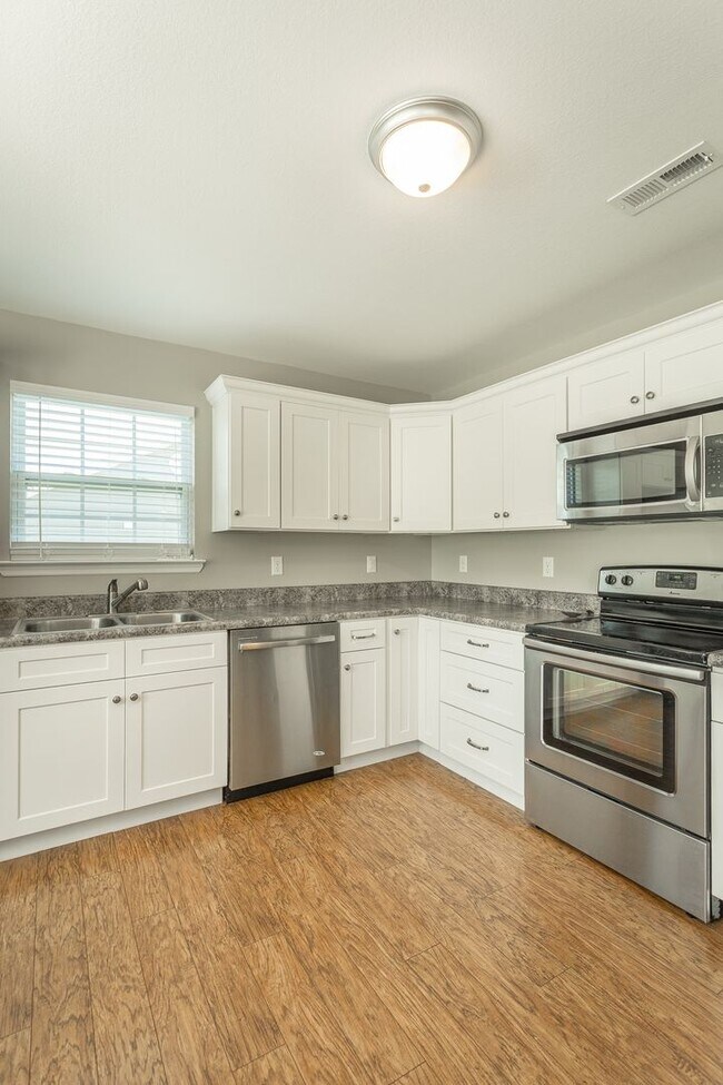 Building Photo - Beautiful Soddy Daisy Home!