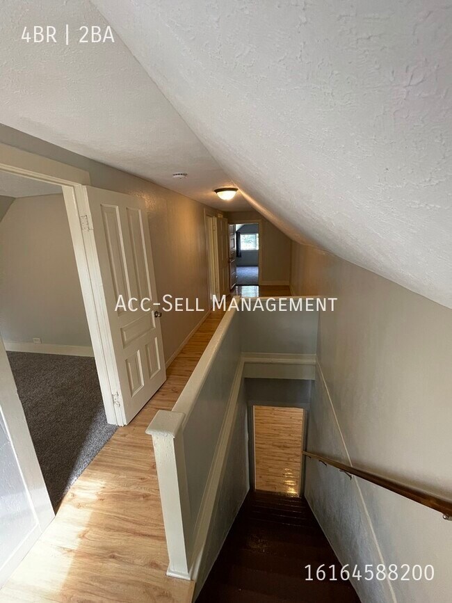 Building Photo - 875 10th-NEW