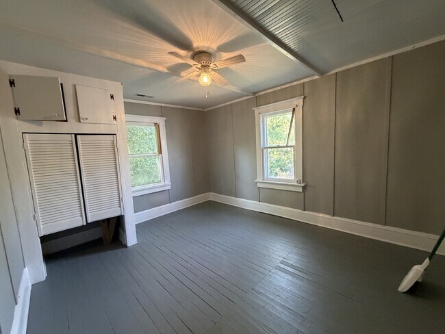 Building Photo - 414 Bladen St
