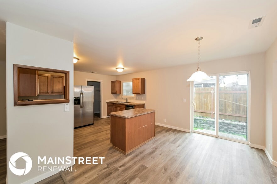 Building Photo - 2007 179th St Ct E