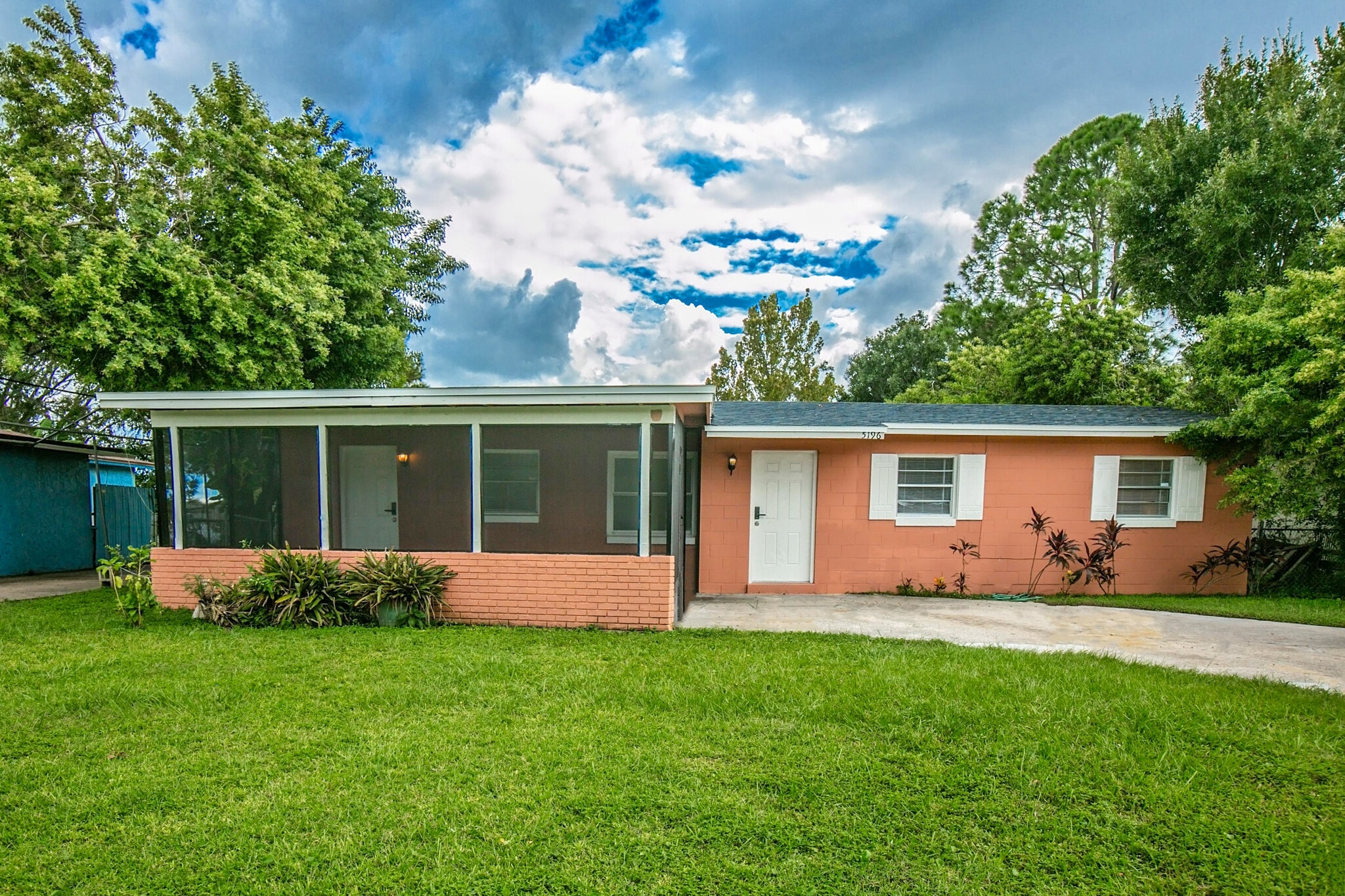 Building Photo - 5196 Lescot Ln