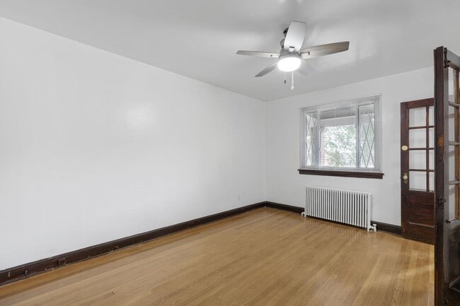 Building Photo - Newly Renovated 4BR/2BA - IMMEDIATE MOVE I...