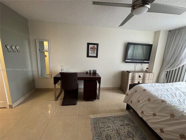 Building Photo - 3031 N Ocean Blvd