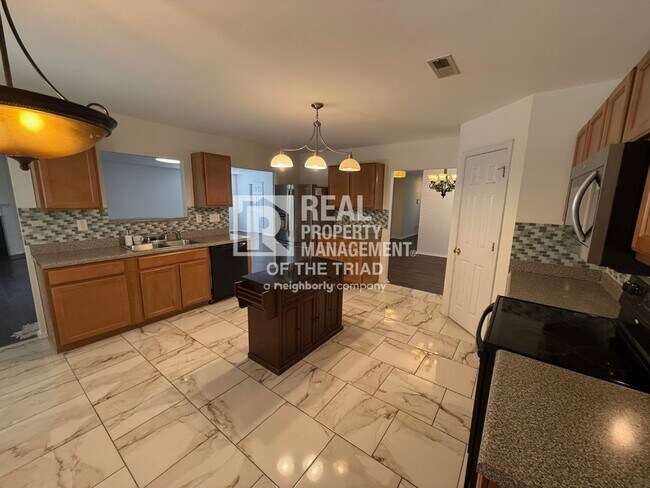 Building Photo - 4547 Brimmer Pl Dr