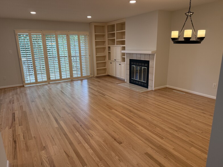 Building Photo - 2224 Wood Ibis Way