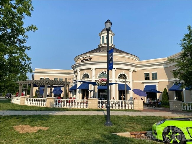 Building Photo - 6434 Raffia Rd