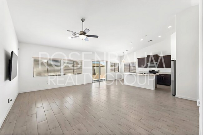Building Photo - Gorgeous 3-bedrooms, 2-baths home in Arizo...