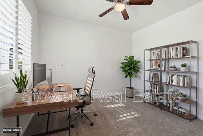 Building Photo - 651 N Andalusia Way