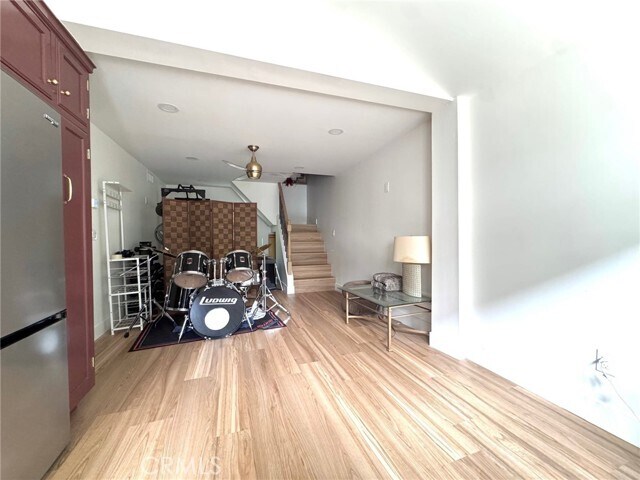 Building Photo - 2421 Heliotrope Dr