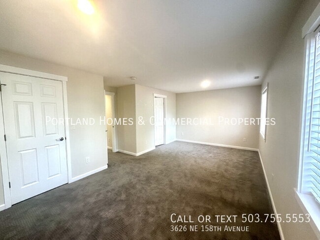 Building Photo - 3626 NE 158th Ave