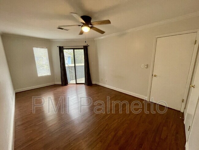 Building Photo - 229 Windsor Point Rd