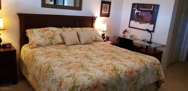 Building Photo - 10520 Amiata Way