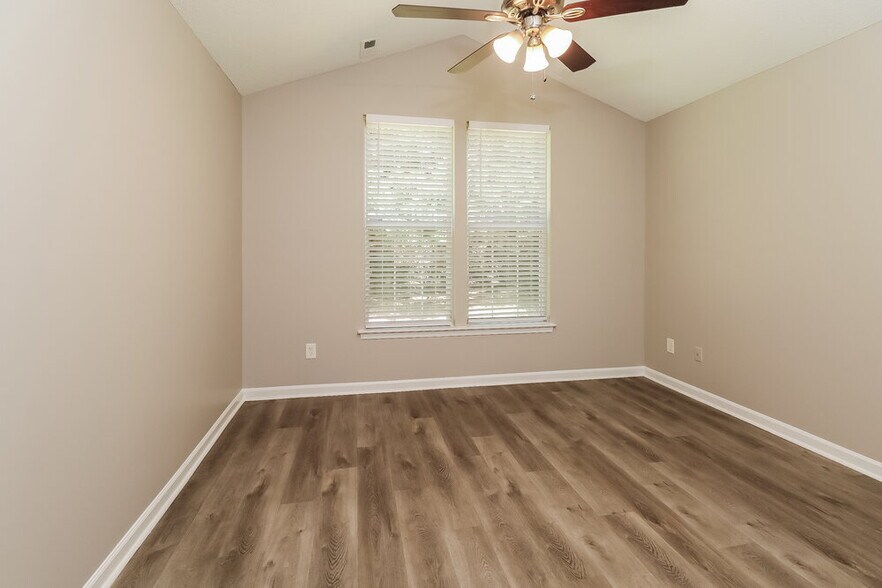 Building Photo - 9129 Shenington Pl