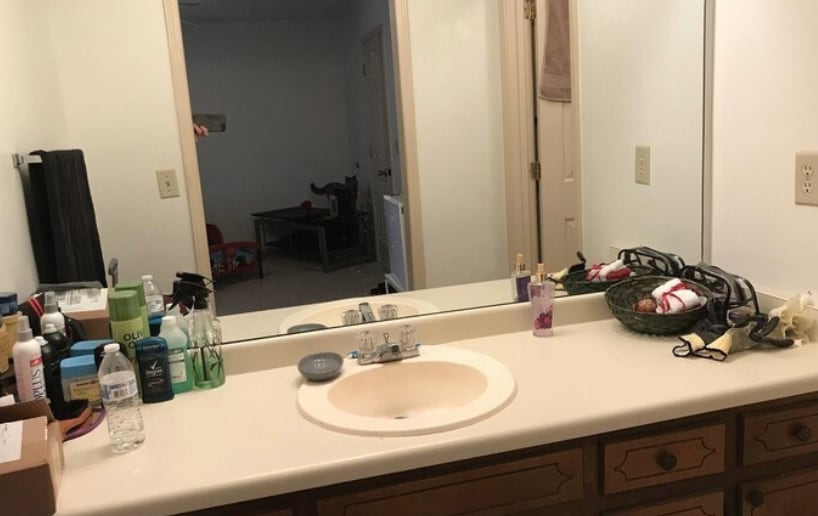 Building Photo - Room in Townhome on Patterson Cir