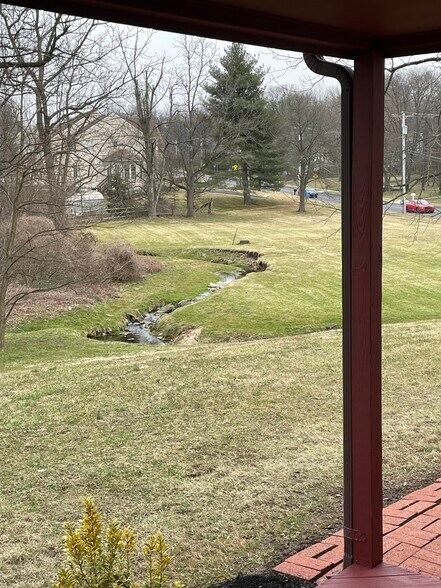 yard - 1422 Limekiln Pike