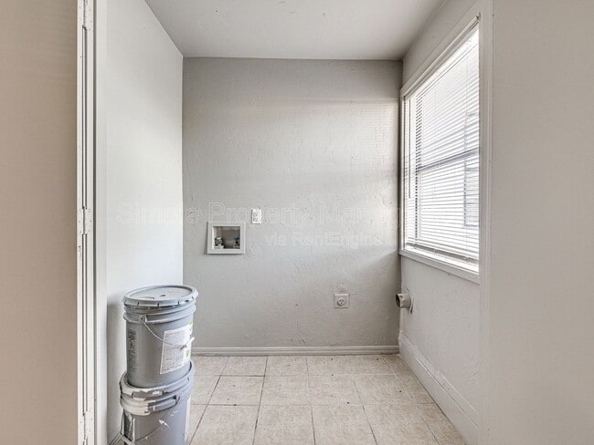 Building Photo - 1108 Mallard Dr