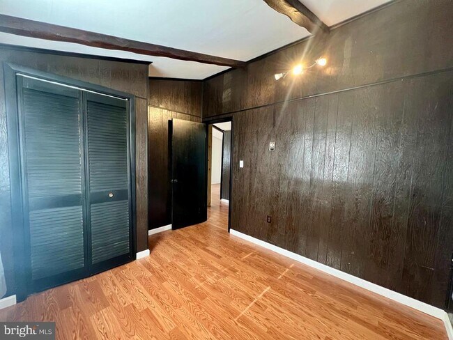 Building Photo - 117 Audubon Rd