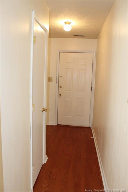 Building Photo - 7805 Gallant Ridge Dr