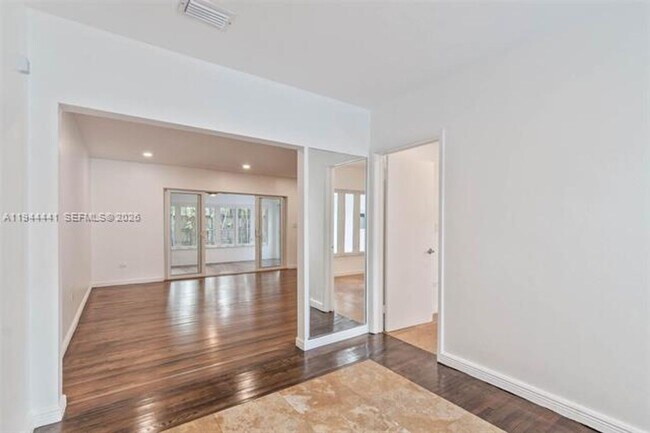 Building Photo - 680 NE 57th St