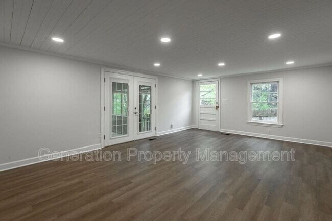 Building Photo - 103 Delray Ave