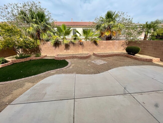 Building Photo - 9778 Twin Ponds Ct