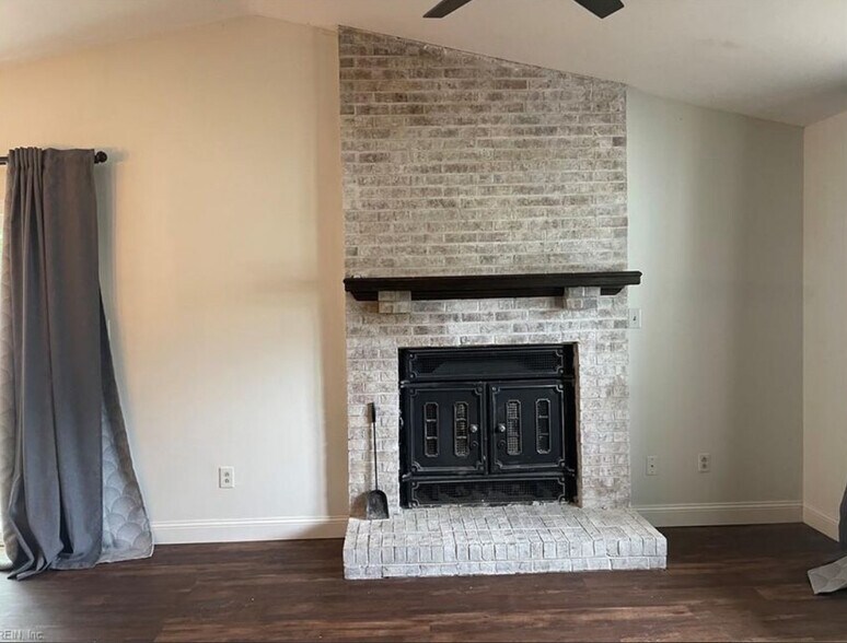 Building Photo - 3648 Coleridge Ct