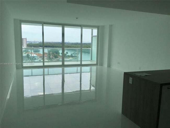 Building Photo - 400 Sunny Isles Blvd