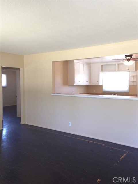 Building Photo - 130 W Westmont Ave