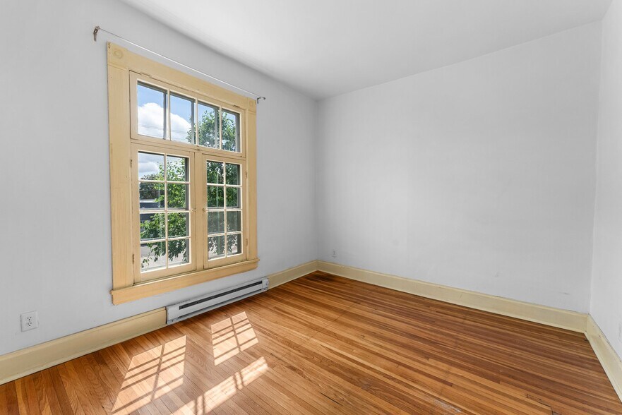 Bedroom 2 - 2559 Aldrich Ave S