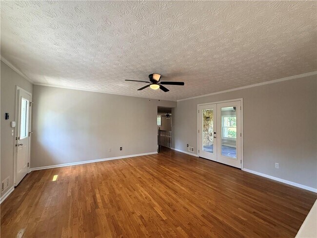 Building Photo - 6708 Bass Cir