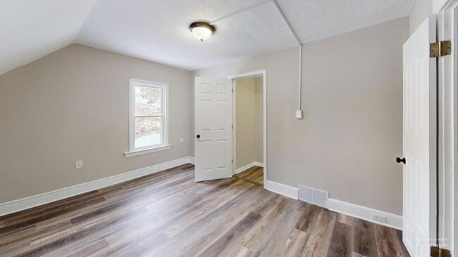 Building Photo - Stockyards Area - 3 Bedroom - 2 Bath Single Family Home