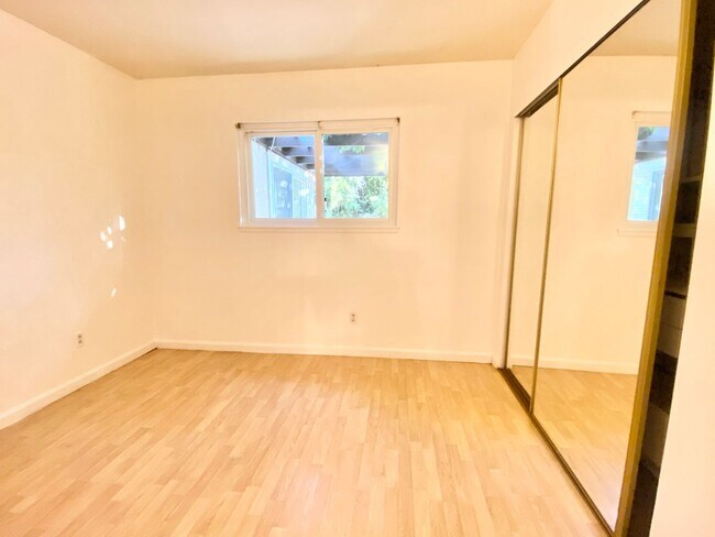 Building Photo - Beautiful Single Story Home Across From Ro...