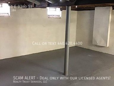 Building Photo - Renovated Cape Cod 3 bedroom 1 Bath