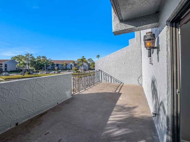 Building Photo - 6304 Grand Bahama Cir