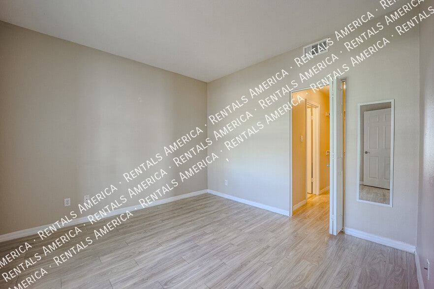 Building Photo - 855 N Dobson Rd