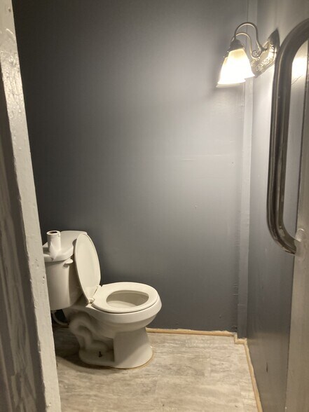 Building Photo - 266 Verbeke St