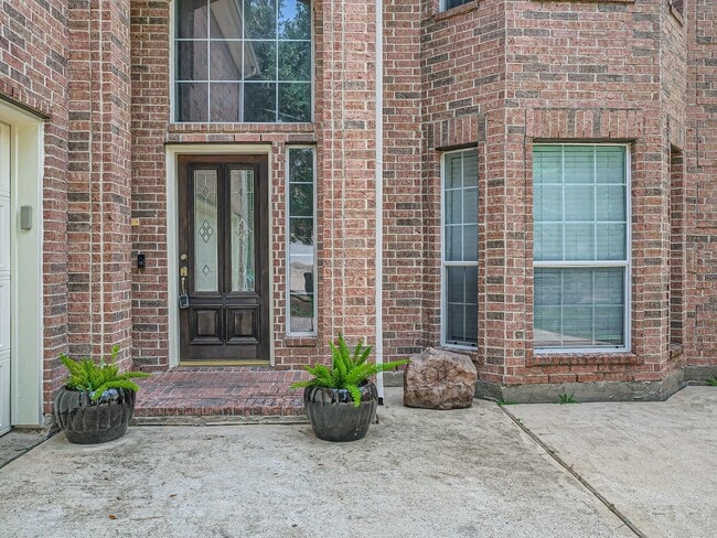 Building Photo - 503 Taskwood Dr