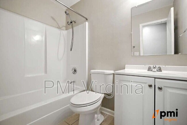 Building Photo - 4052 Peridot Dr
