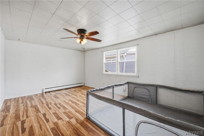 Building Photo - 56 Awood Pl